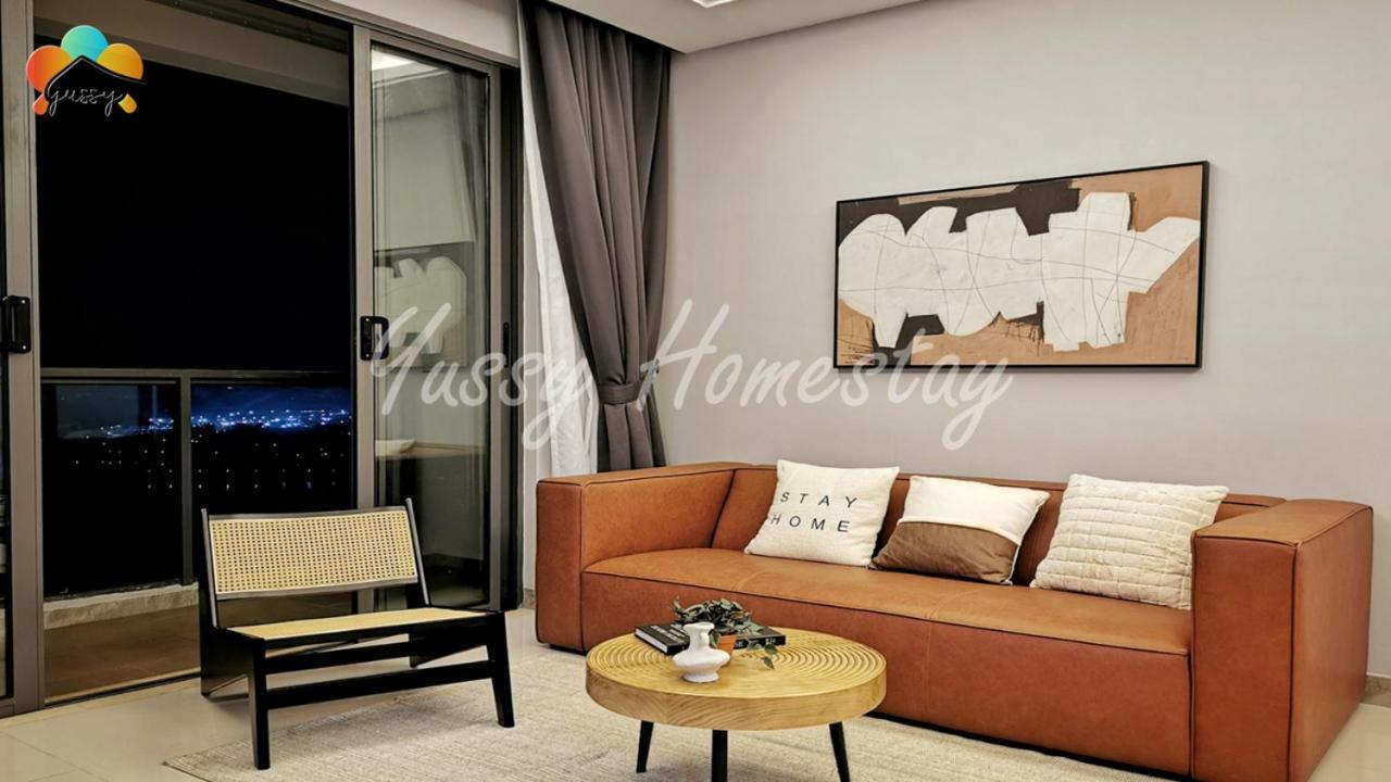 Yussy 2 Bedroom Sea View Condo At R&F Princess Cove Johor Bahru Exterior foto