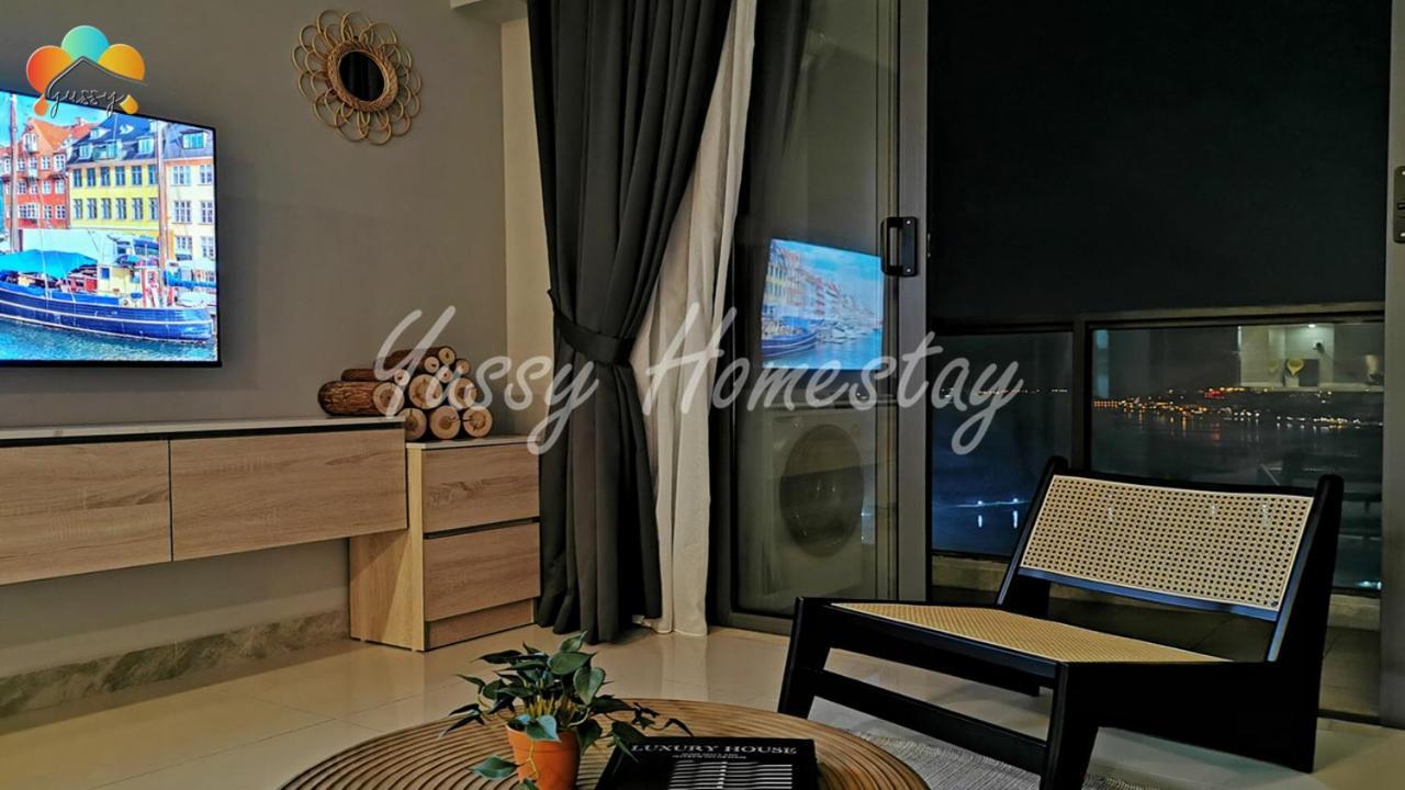 Yussy 2 Bedroom Sea View Condo At R&F Princess Cove Johor Bahru Exterior foto
