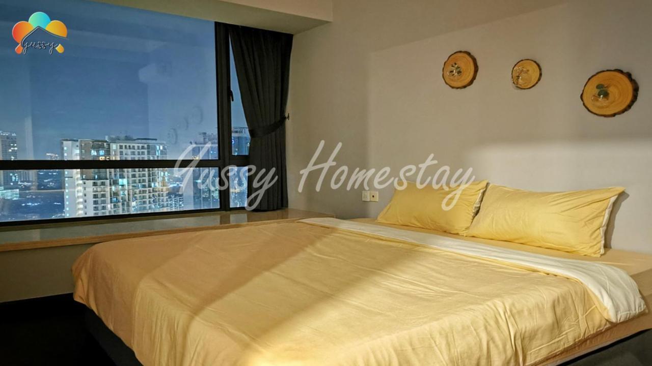 Yussy 2 Bedroom Sea View Condo At R&F Princess Cove Johor Bahru Exterior foto