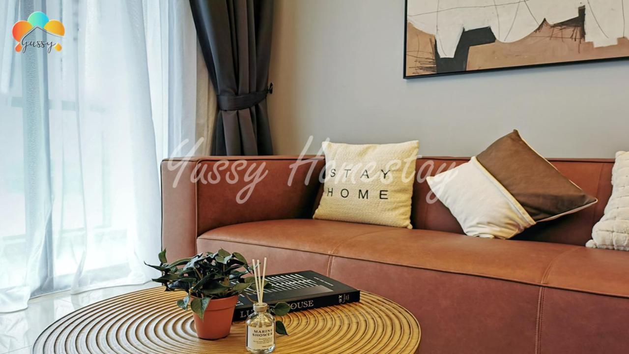 Yussy 2 Bedroom Sea View Condo At R&F Princess Cove Johor Bahru Exterior foto