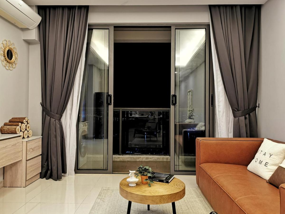 Yussy 2 Bedroom Sea View Condo At R&F Princess Cove Johor Bahru Exterior foto