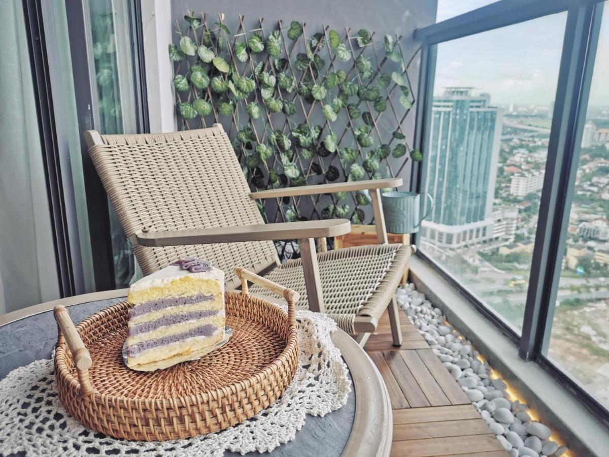 Yussy 2 Bedroom Sea View Condo At R&F Princess Cove Johor Bahru Exterior foto