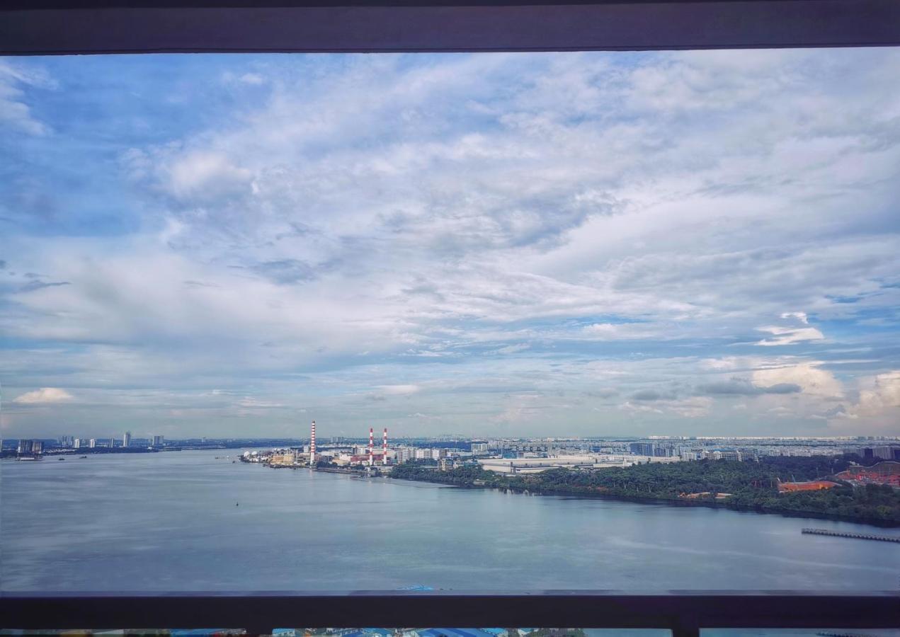 Yussy 2 Bedroom Sea View Condo At R&F Princess Cove Johor Bahru Exterior foto