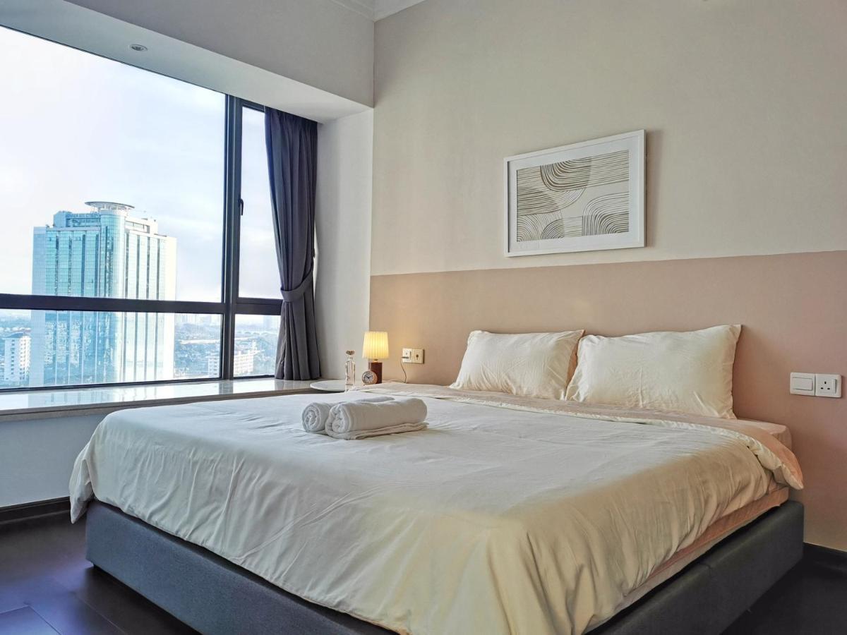 Yussy 2 Bedroom Sea View Condo At R&F Princess Cove Johor Bahru Exterior foto