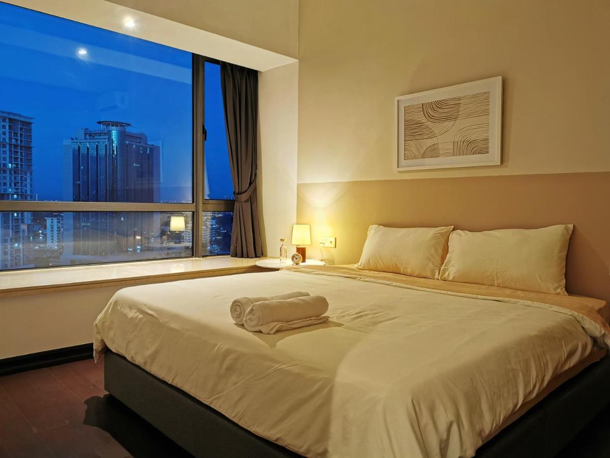 Yussy 2 Bedroom Sea View Condo At R&F Princess Cove Johor Bahru Exterior foto